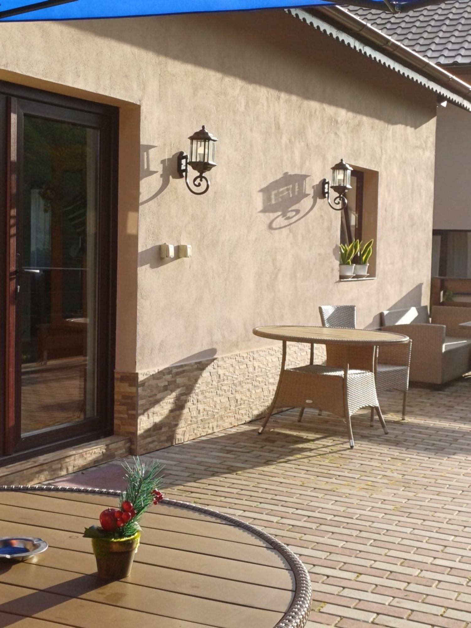 Casa Radu Leilighet Novaci-Străini Eksteriør bilde